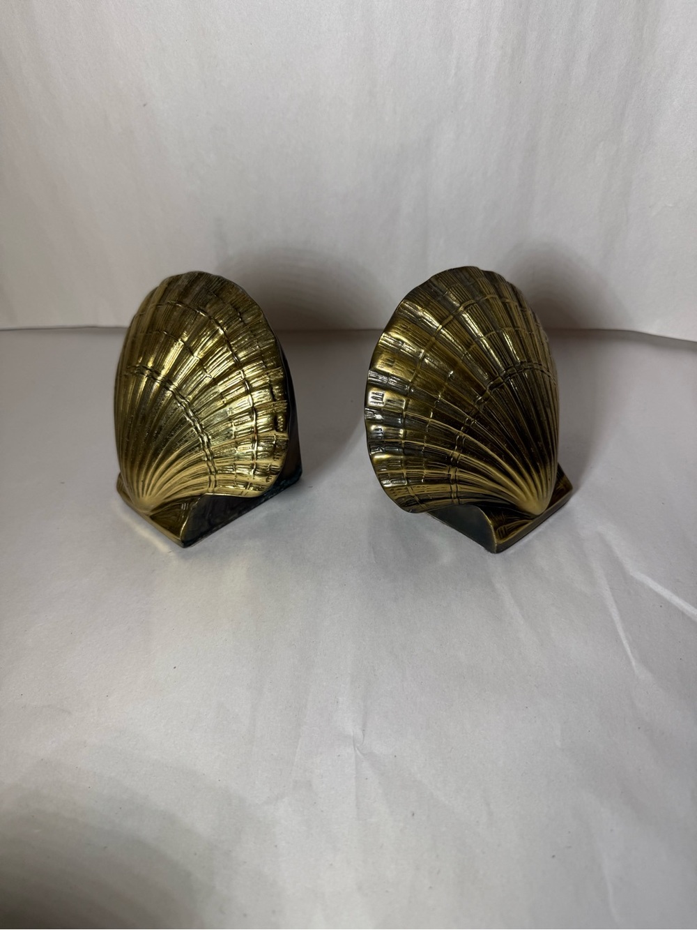 Brass Shell Decorative Bookends - Picture 5 of 10